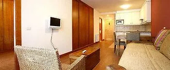 Cuirgu Turisticos Aparthotel 4*