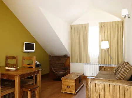 Aparthotel Cuirgu Turisticos 4*